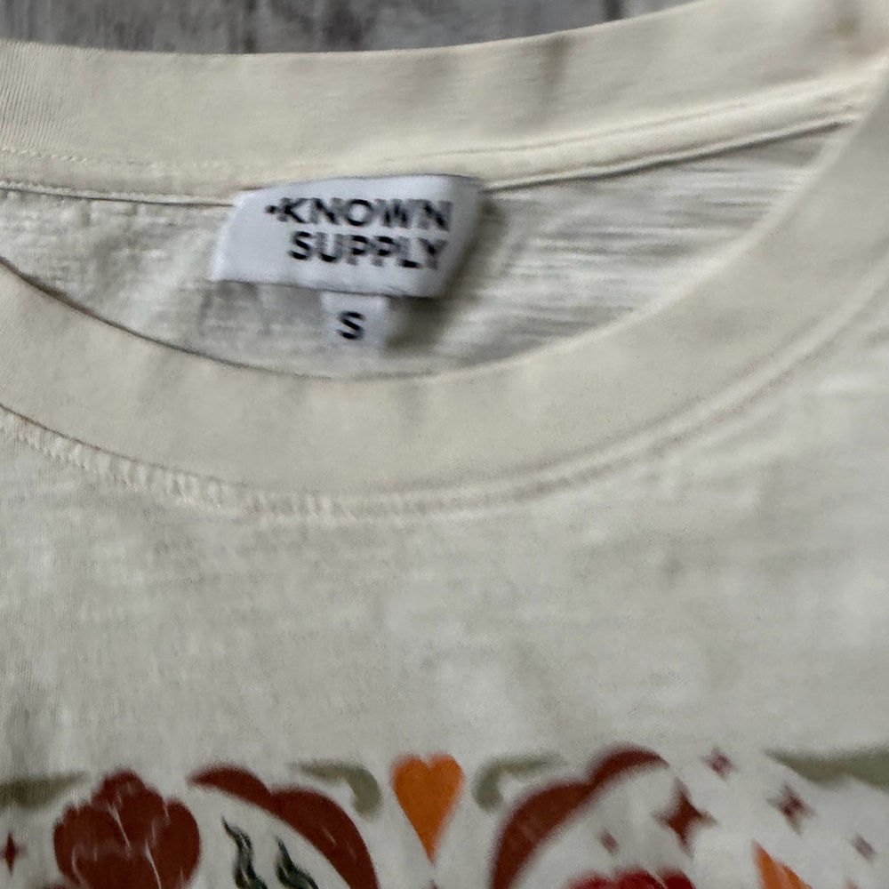 KNOWN SUPPLY Floral Boho Love Cream Organic Cotton Long sleeve size small - Picture 6 of 8